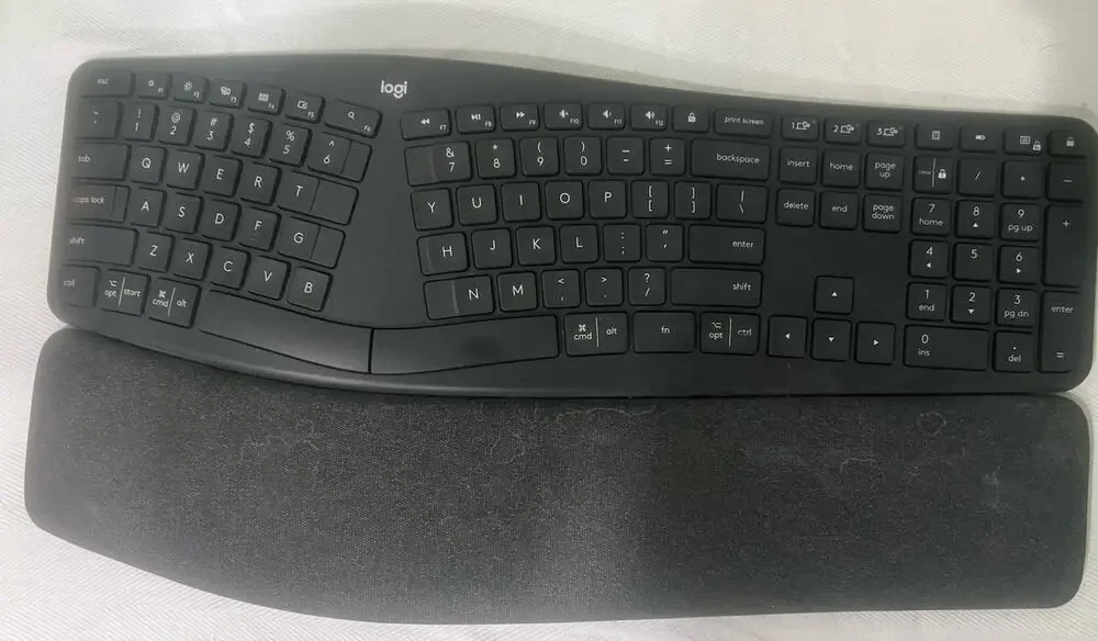 Logitech ERGO K860 Split Ergonomic Wireless Keyboard No Dongle
